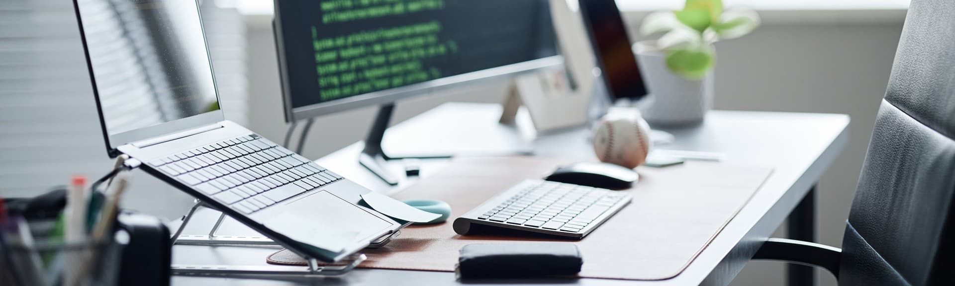 Mesa de oficina en Ourense