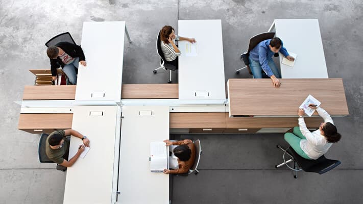 Sillas y mesas de oficina en Ourense