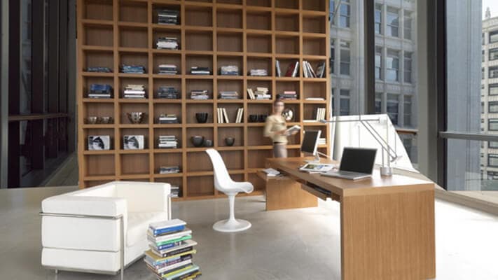 Sillas y mesas de oficina en Ourense