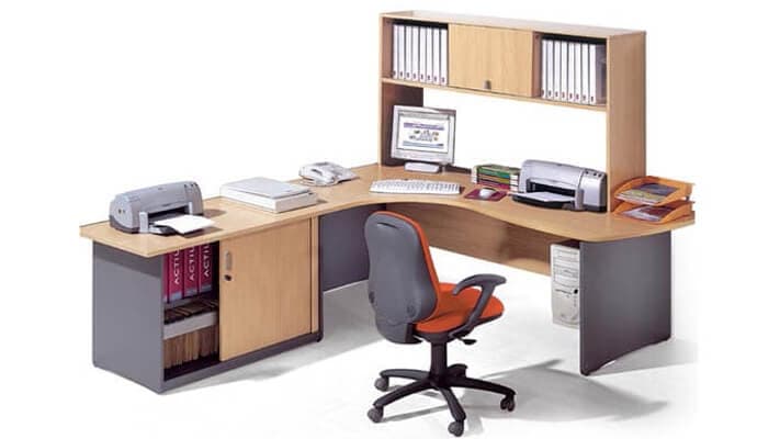 Sillas y mesas de oficina en Ourense