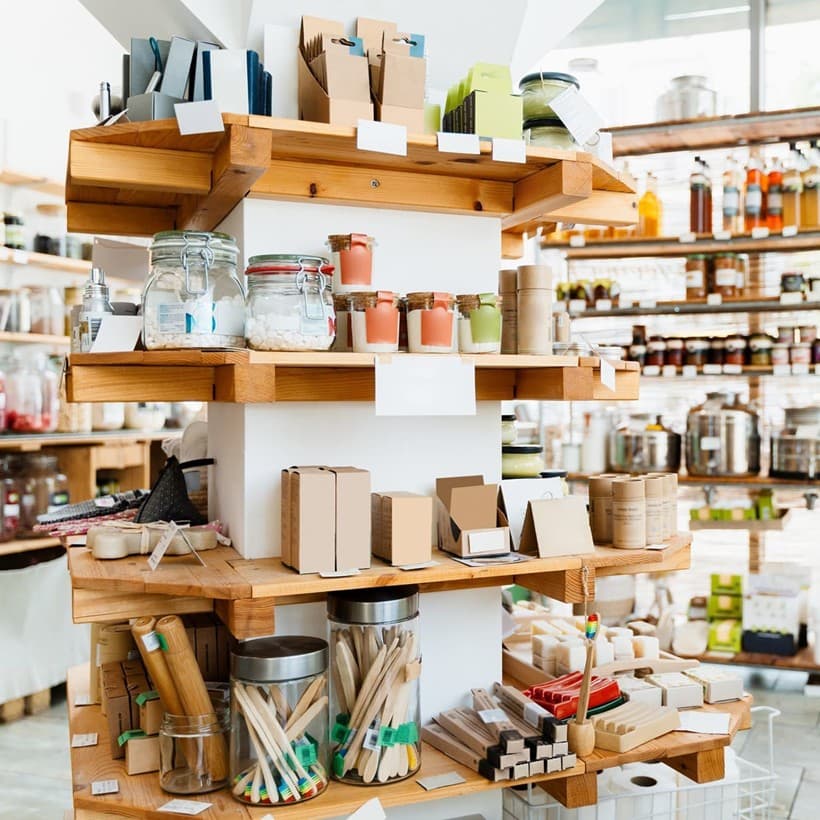 Muebles para locales comerciales en Ourense